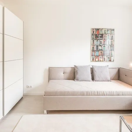 City Apartment *